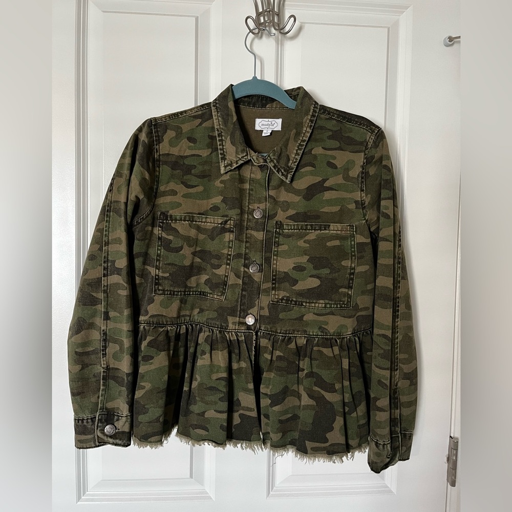 Mudpie size small camouflage button up jacket
